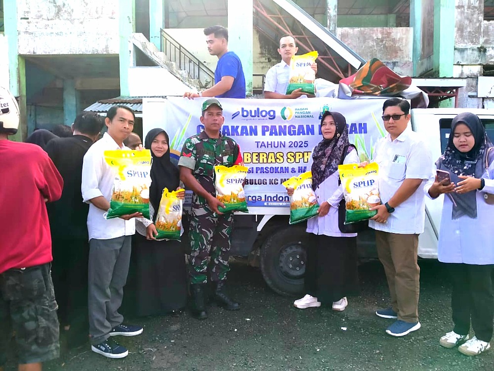 Pemerintah Kabupaten Simeulue Salurkan 8000 Kg Beras SPHP, Bantu Ringankan Beban Masyarakat