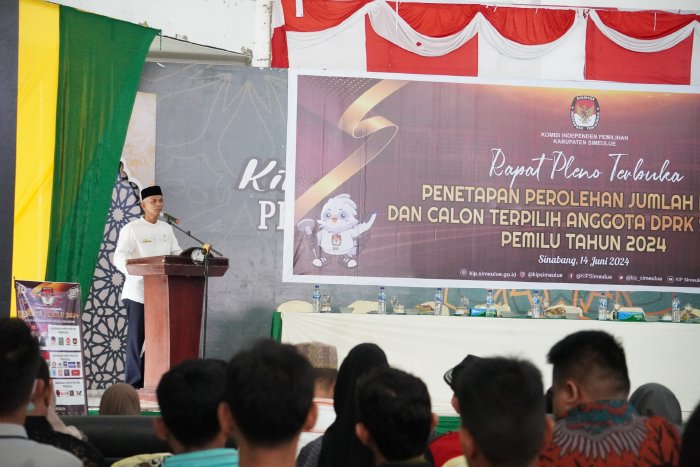 Pj. Sekda Simeulue Buka Rapat Pleno Terbuka  Penetapan Perolehan Kursi dan Calon Terpilih Anggota DPRK Simeulue Pemilu 2024