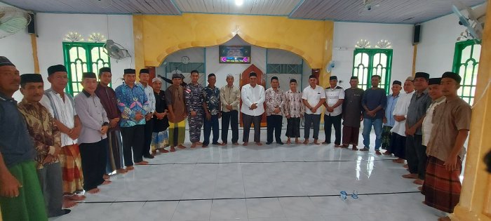 Pj. Bupati Simeulue Teuku Reza Fahlevi Hadiri Safari Jumat, Diskusi dengan Warga Bumi Batu Belayar