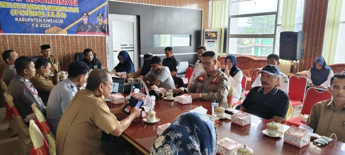 Penertiban Lalu Lintas Sinabang: Asisten I Simeulue Hadiri Rakor Forum LLAJ untuk Atasi Kemacetan dan Hewan Ternak Liar