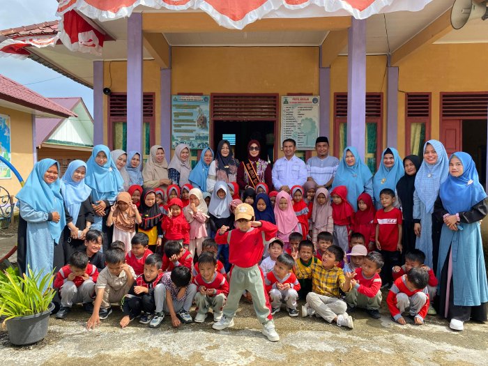 Berkunjung ke TK Pertiwi, Bunda PAUD Simeulue Berbagi Inspirasi