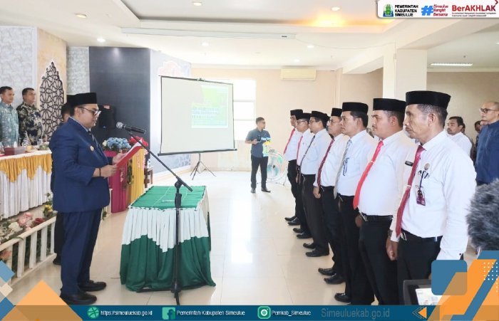 Pj Bupati Simeulue Lantik Majelis Kode Etik dan Disiplin ASN