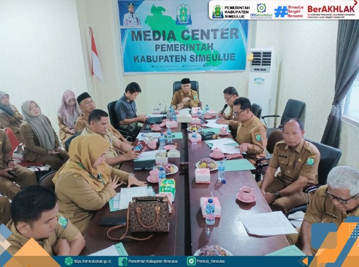 Mendorong Integritas: Asisten I Setdakab Simeulue Pimpin Rapat Tim Sosialisasi Anti Kecurangan JKN