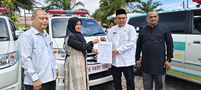 Pemkab Simeulue Serahkan 3 Unit Ambulans Baru untuk Operasional Puskesmas Alafan, Lamerem dan Simeulue Barat