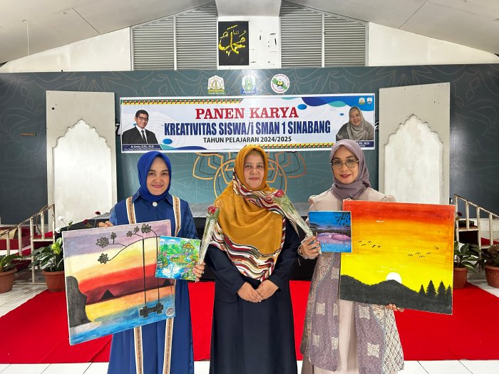 Panen Karya Kreativitas Siswa SMAN 1 Sinabang, Mendapat Dukungan Penuh dari Pj Ketua Dekranasda dan Pj Ketua Dharma Wanita Simeulue