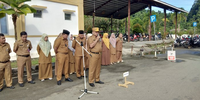 Pj. Sekda Pimpin Apel Pagi di RSUD Simeulue: Dorong Peningkatan Layanan Kesehatan