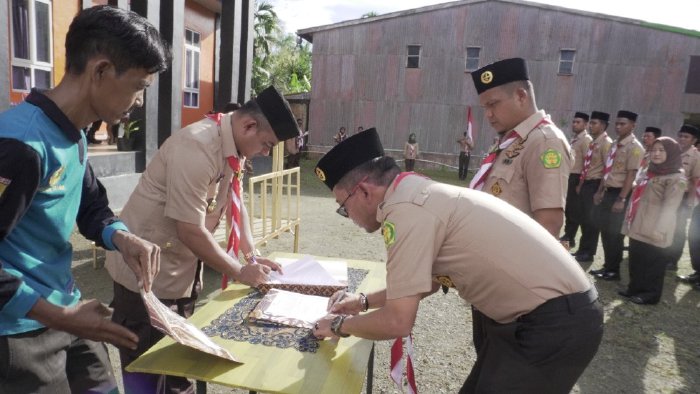 Pj. Sekda Dodi Bas Kukuhkan Saka SAR di Simeulue: Dorong Generasi Muda Siap Hadapi Tantangan