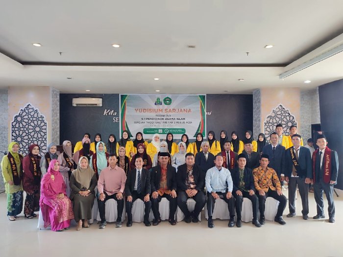 Dukung Pendidikan Tinggi Lokal, Pj Sekda Simeulue Hadiri Yudisium 16 Mahasiswa STIT