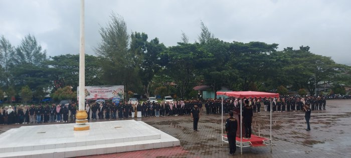 Dihadiri Ratusan Anggota Panwaslih Simeulue, ini Pesan Pj Bupati Teuku Reza Fahlevi Dalam Apel Siaga 2024