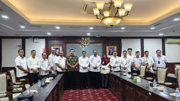 Upaya Percepatan Pembangunan Desa di Simeulue: Pemkab Simeulue Bertemu Wakil Menteri Desa PDT di Jakarta