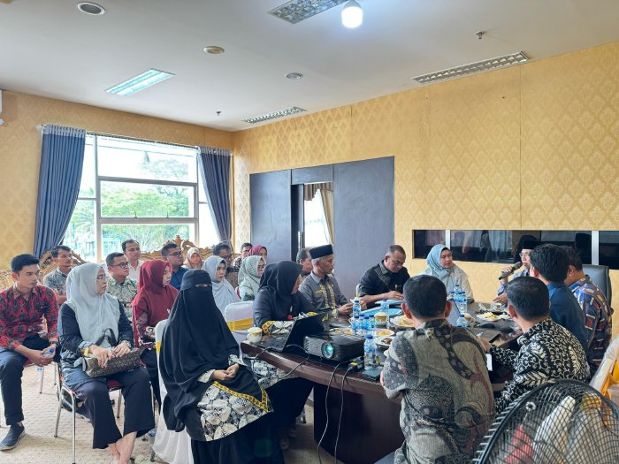 Wakil Bupati Simeulue Pimpin Rapat Bahas Keberlanjutan Layanan UGD Puskesmas Simtim