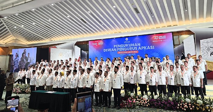 Bupati Simeulue Dikukuhkan Jadi Ketua Bidang Imigrasi dan Pemasyarakatan APKASI di Jakarta